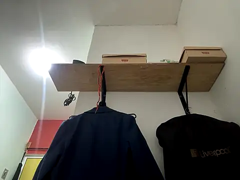 Snapshot of Jimbox6661 chatting on December 4, 2:54 am Jimbox6661 online show from December 4, 2:54 am