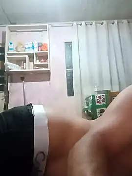 Snapshot of Silveira02 chatting on January 9, 3:26 am Silveira02 online show from January 9, 3:26 am