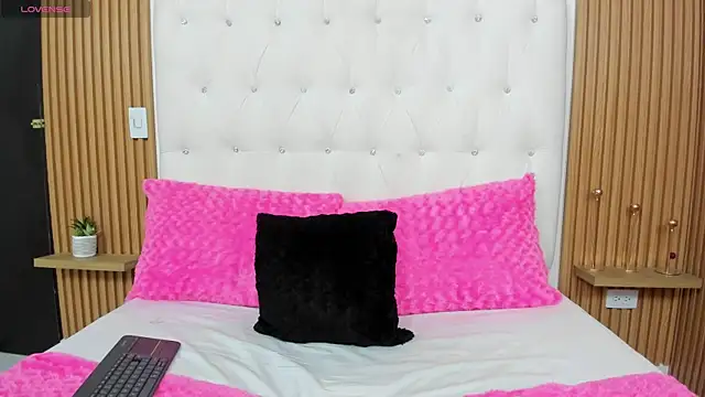 MartinaWestt online show from July 1, 1:07 am