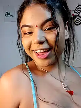 Snapshot of Cleo_hills chatting on December 10, 1:33 pm Cleo hills online show from December 10, 1:33 pm