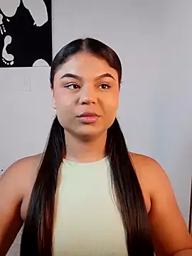 Snapshot of Cleo_hills chatting on February 17, 2:04 pm Cleo hills online show from February 17, 2:04 pm