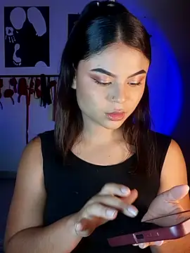 Snapshot of Cleo_hills chatting on September 21, 1:57 pm Cleo hills online show from September 21, 1:57 pm