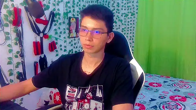 Andy gray online show from October 26, 12:49 am