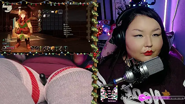 Snapshot of EmGreens chatting on December 22, 9:33 am EmGreens online show from December 22, 9:33 am