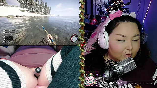 Snapshot of EmGreens chatting on December 28, 7:33 am EmGreens online show from December 28, 7:33 am