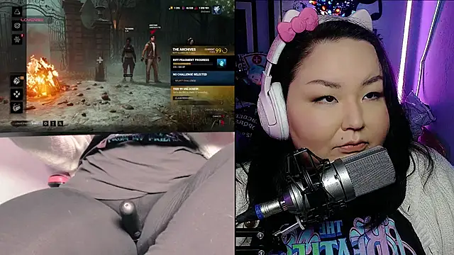 Snapshot of EmGreens chatting on January 19, 6:42 am EmGreens online show from January 19, 6:42 am