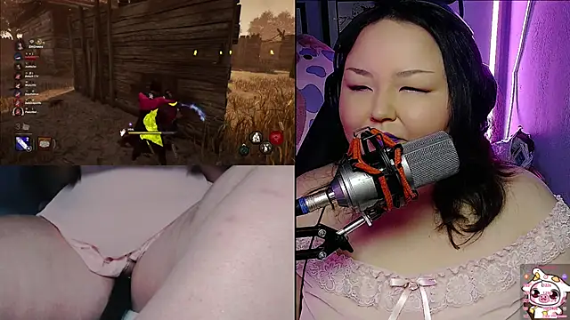 Snapshot of EmGreens chatting on February 15, 8:00 am EmGreens online show from February 15, 8:00 am