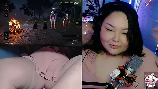 Snapshot of EmGreens chatting on March 9, 11:47 am EmGreens online show from March 9, 11:47 am