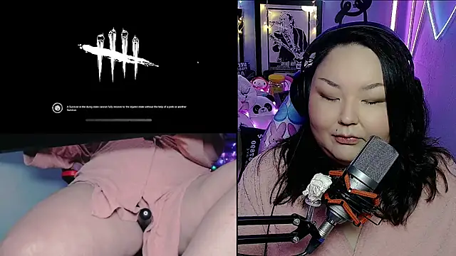 Snapshot of EmGreens chatting on March 13, 2:27 am EmGreens online show from March 13, 2:27 am