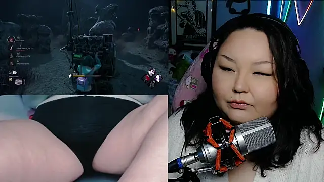 Snapshot of EmGreens chatting on March 23, 4:16 am EmGreens online show from March 23, 4:16 am