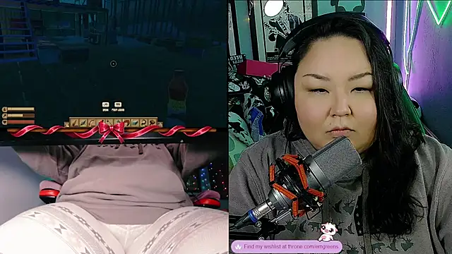 Snapshot of EmGreens chatting on September 11, 2:11 am EmGreens online show from September 11, 2:11 am