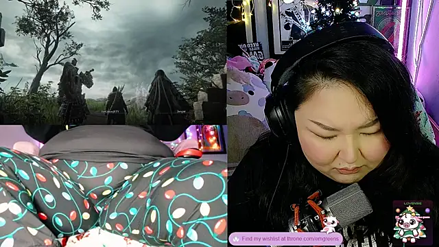 Snapshot of EmGreens chatting on November 15, 3:04 am EmGreens online show from November 15, 3:04 am