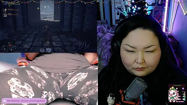 Snapshot of EmGreens chatting on November 30, 4:49 am EmGreens online show from November 30, 4:49 am