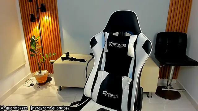 dafboy1 online show from February 23, 1:46 am