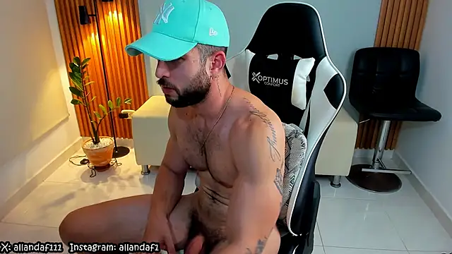 dafboy1 online show from March 7, 11:27 pm