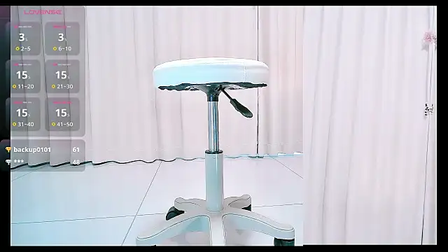 Snapshot of Aster_Hoa chatting on November 29, 3:53 am Aster Hoa online show from November 29, 3:53 am