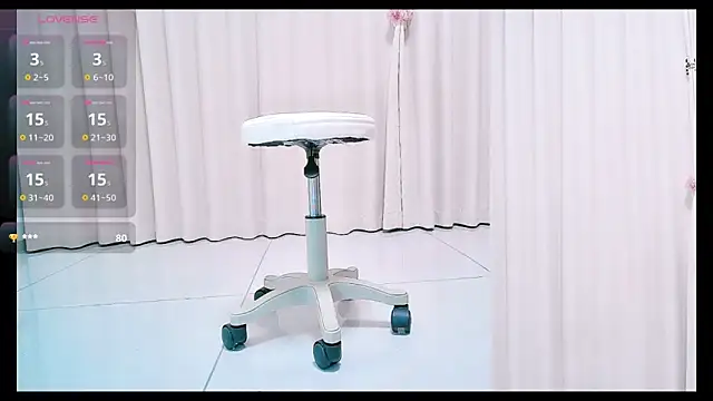 Snapshot of Aster_Hoa chatting on December 1, 2:22 pm Aster Hoa online show from December 1, 2:22 pm