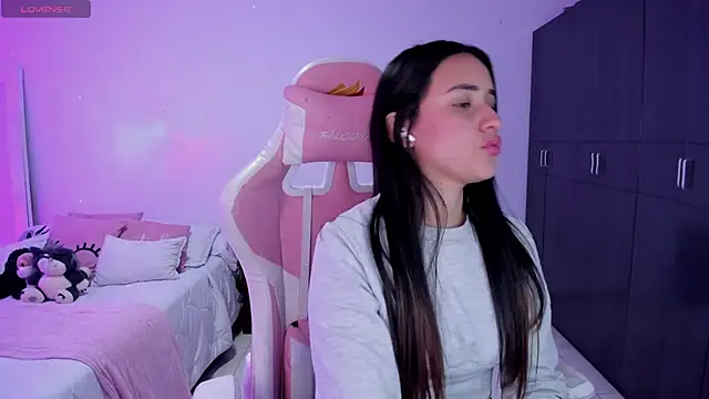 Tinylottie online show from November 14, 4:44 am