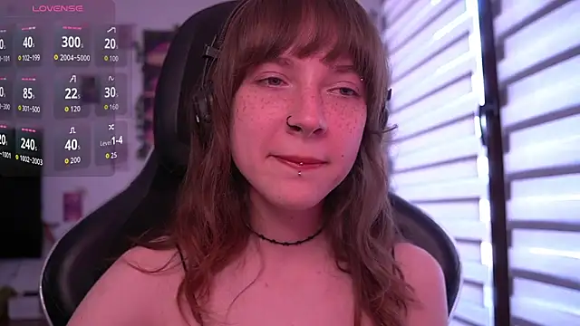 juliapie online show from June 13, 4:38 pm