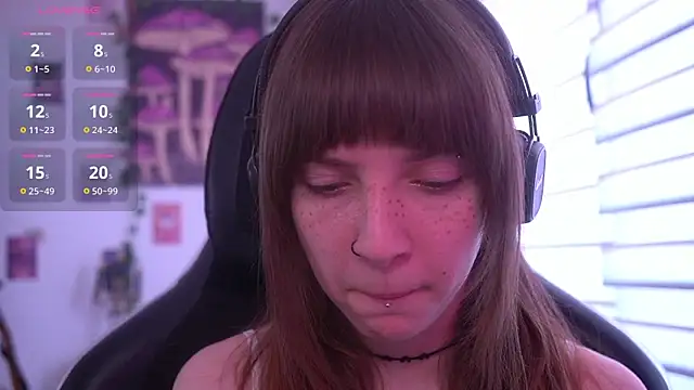 juliapie online show from July 4, 2:01 pm