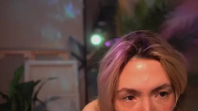 Snapshot of Arianna_Richi chatting on September 27, 5:12 am Arianna Richi online show from September 27, 5:12 am