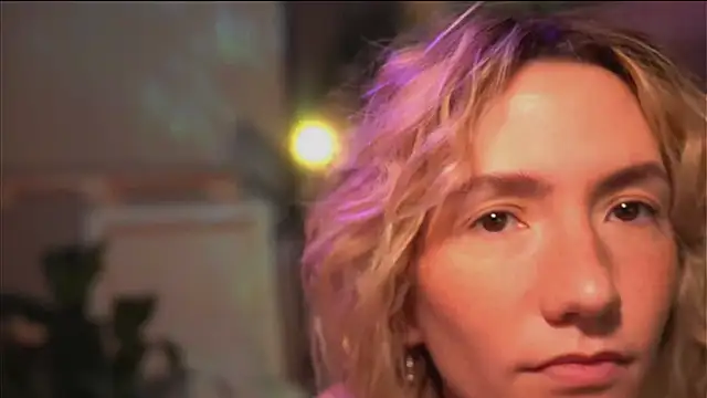 Snapshot of Arianna_Richi chatting on October 1, 5:46 am Arianna Richi online show from October 1, 5:46 am