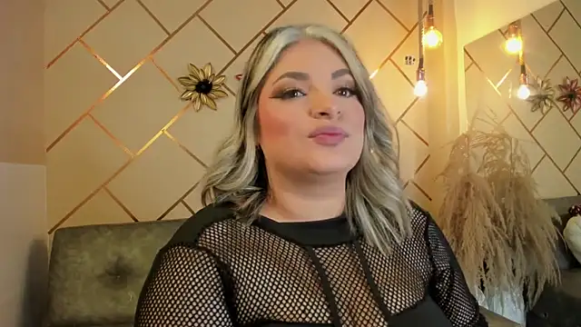 marianeporter   online show from December 14, 12:05 am