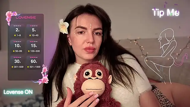 Snapshot of Wonder_Power chatting on February 6, 12:00 am Wonder Power online show from February 6, 12:00 am