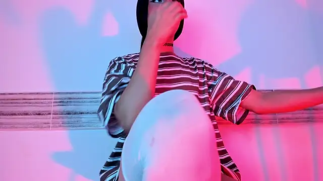 Sophia Cambpell online show from February 7, 1:11 pm