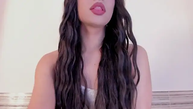 Sophia Cambpell online show from February 16, 9:55 pm