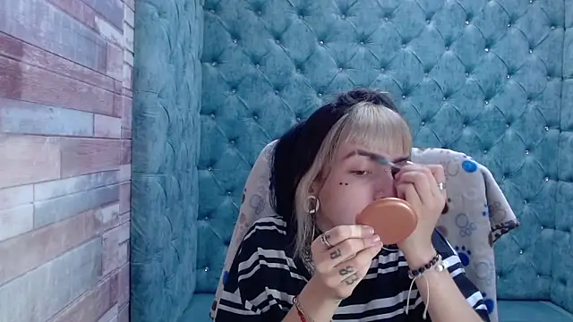 Samantha Smiith online show from October 8, 3:48 am