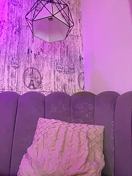 AbyThompson online show from April 12, 3:50 pm