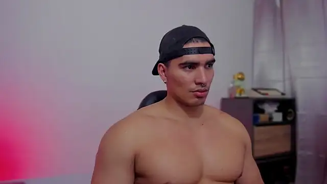 JamesGraay online show from February 10, 4:05 am