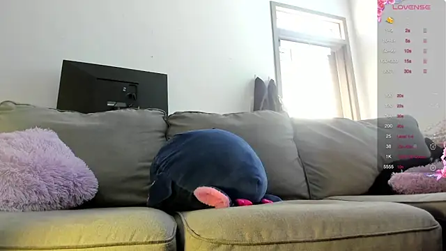 Snapshot of soonamii chatting on March 4, 7:43 pm soonamii online show from March 4, 7:43 pm