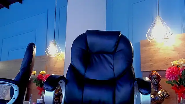 andymiller  online show from February 20, 8:36 pm