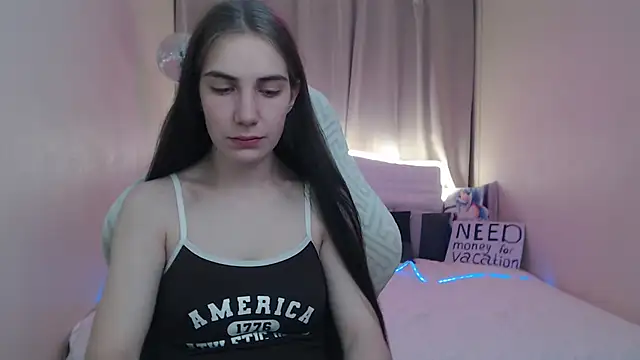 Snapshot of NikaStark_ chatting on May 24, 6:35 pm NikaStark online show from May 24, 6:35 pm