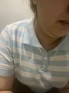 yassminsexy22 online show from March 1, 8:11 pm