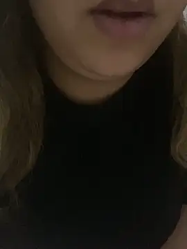 yassminsexy22 online show from March 26, 9:20 pm