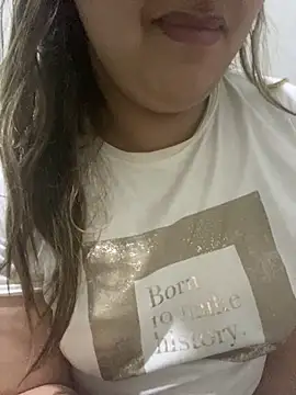 yassminsexy22 online show from April 19, 10:12 pm