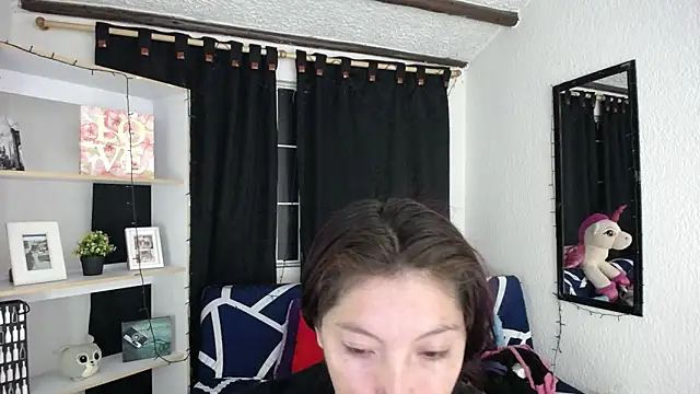 Sian  1 online show from March 3, 2:26 pm