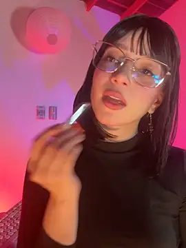 sweeet peach online show from March 18, 3:53 am