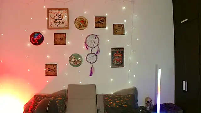 Snapshot of catalinamommyx chatting on November 11, 1:38 am catalinamommyx online show from November 11, 1:38 am