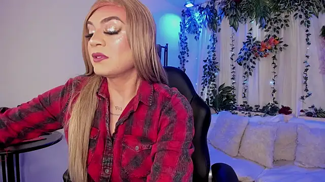 karol elegance  online show from April 13, 12:54 pm