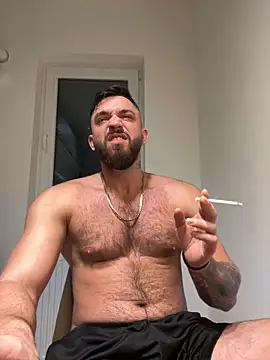 Snapshot of LoveIsBlind_ chatting on December 8, 4:25 am LoveIsBlind  online show from December 8, 4:25 am