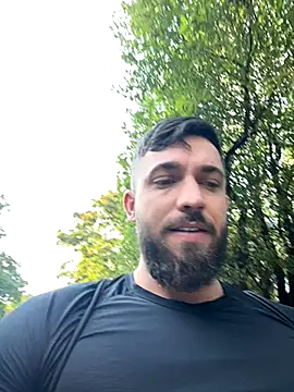 Snapshot of LoveIsBlind_ chatting on September 9, 6:13 am LoveIsBlind  online show from September 9, 6:13 am