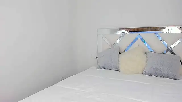 Snapshot of _violetadulce chatting on January 30, 2:49 am  violetadulce online show from January 30, 2:49 am