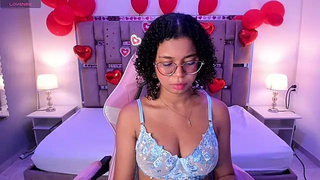 MilaHall  online show from February 14, 3:43 am