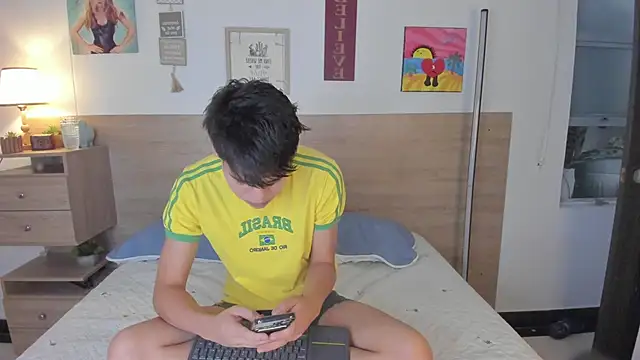 justinbiler online show from October 6, 12:24 pm