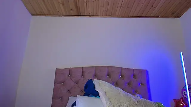 miaa saenz1 online show from September 17, 4:25 am