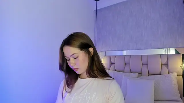 Roxie-Summers11 online show from March 18, 7:42 pm